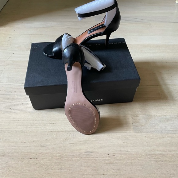 Steve Madden Women’s Heels size 6.5 - Picture 6 of 13
